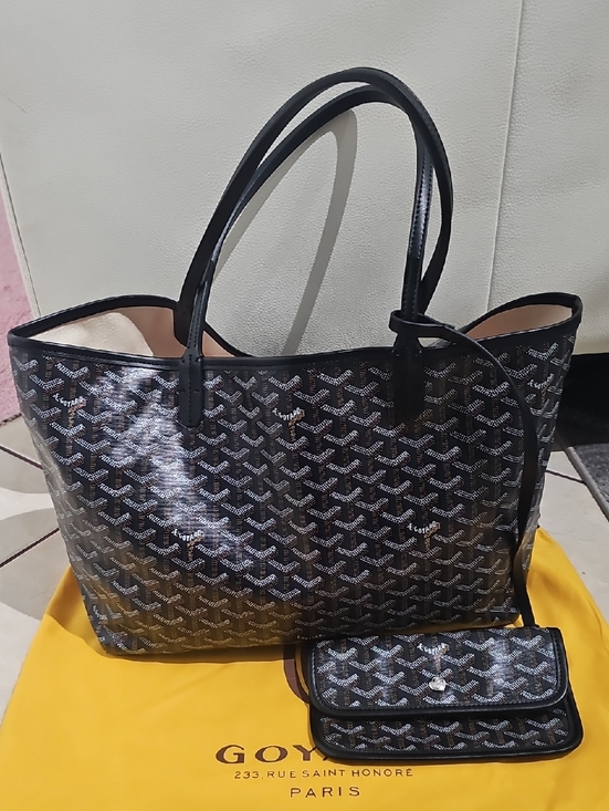 Goyard Handbags - Goyard Black Patterned Tote Bag with Pouch Pre-owned